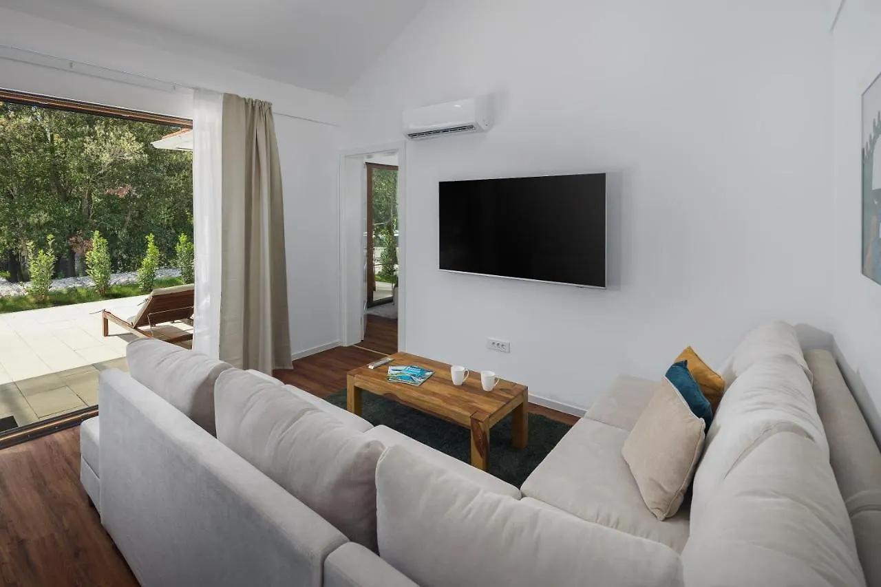 Luxury Glamping Bay Villas Porto Bus Bale