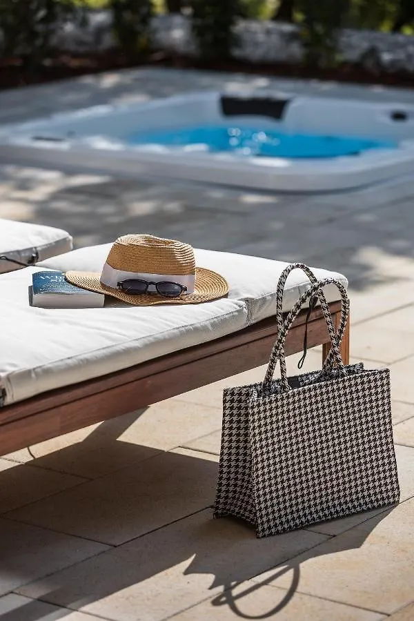 Ferienpark Luxury Glamping Bay Villas Porto Bus Bale Kroatien